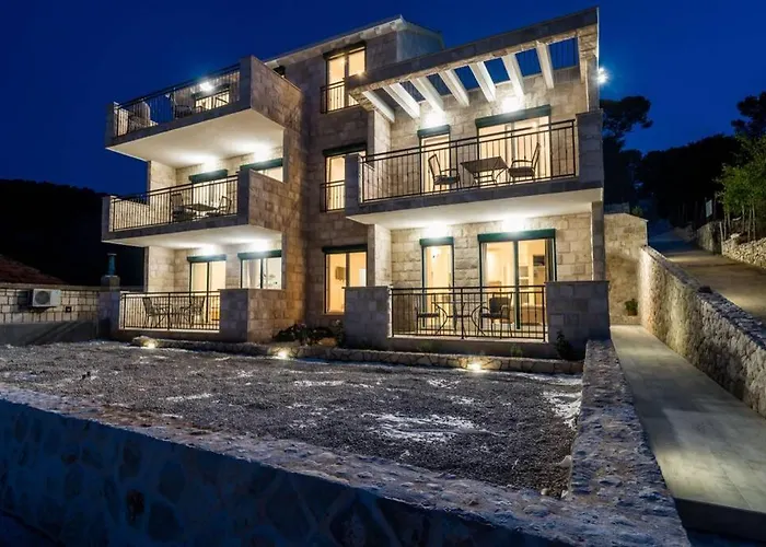 아파트 Corallium Blue 포메나