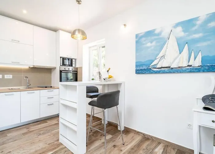 아파트 Corallium Blue *